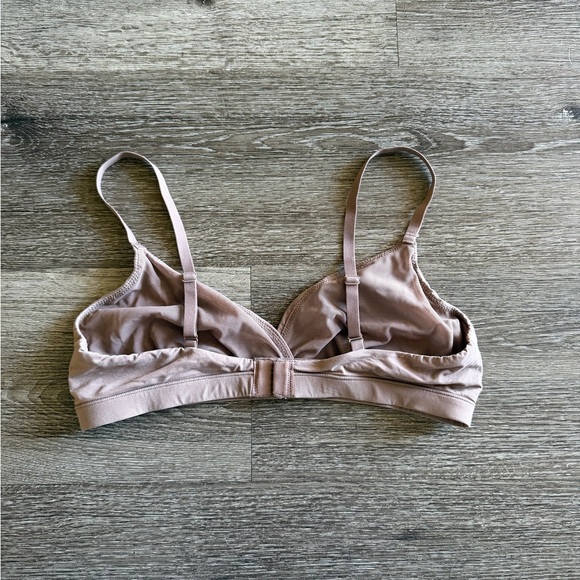 SKIMS Blush Triangle Bralette - Picture 2 of 3